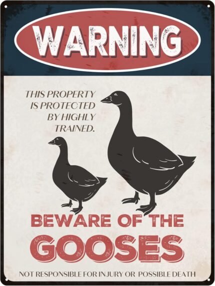 Beware of Goose Sign 8x12in, Vintage-Style Warning Signs for House Outdoor Club Yard Fence, Funny Animal Signs for Wall Art Decoration.
